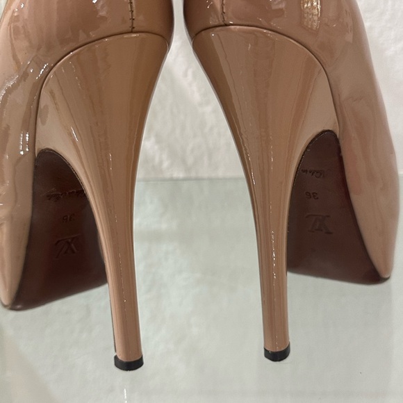 Louis Vuitton shoes - Picture 11 of 12